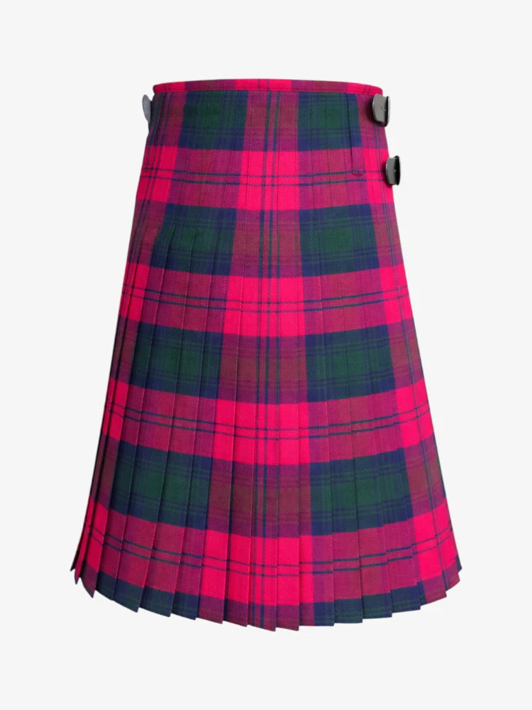 Plaid kilt back side with red and green pattern on a white background